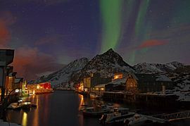 Northern Lights in Nyksund by Reinhard  Pantke
