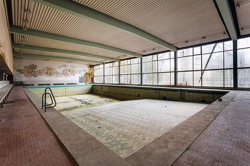 Ancienne piscine.