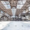 Industriehalle mit Maschinen von okkofoto