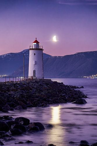 Hogsteinen vuurtoren in the winter, Godøy, Ålesund, Norway