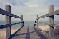 houten trap naar het strand van Marja van Noort thumbnail