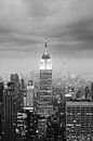 Empire State Dämmerung (Schwarz Weiß) von Sascha Kilmer Miniaturansicht