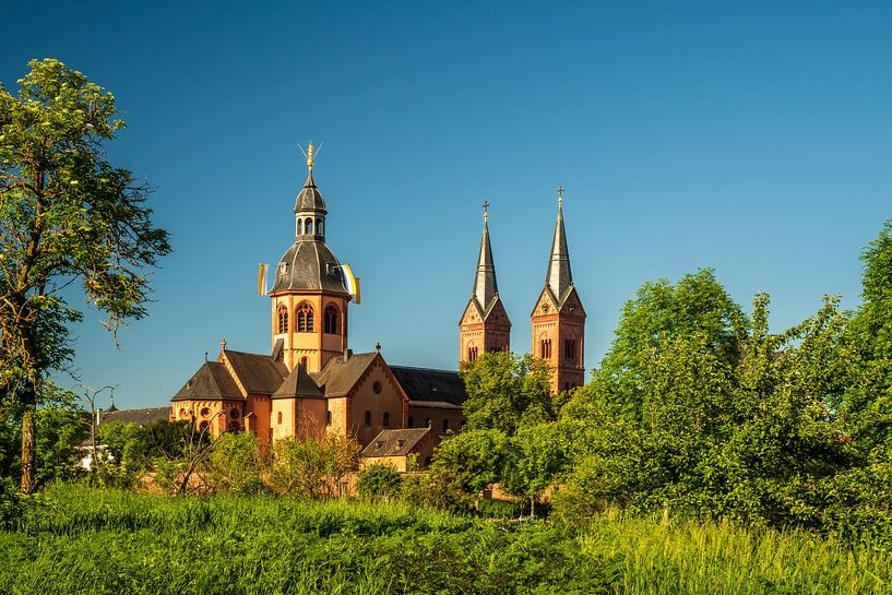 Church in the sunlight by Thomas Riess