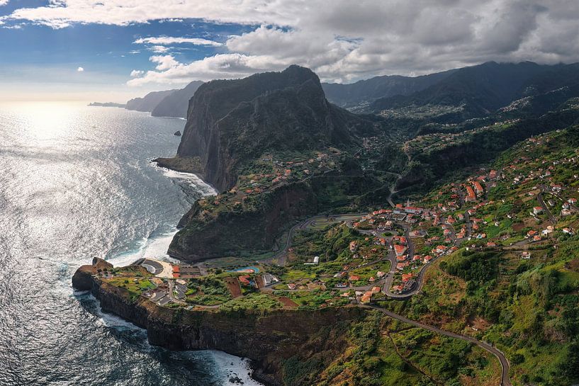 Madeira North coast by Martin Podt