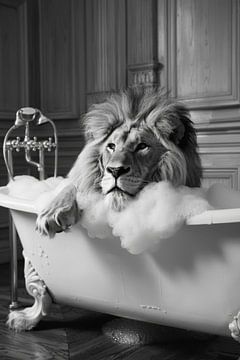 Majestätischer Löwe im Badezimmer - Ein imposantes Badezimmerbild für Ihr WC von Felix Brönnimann