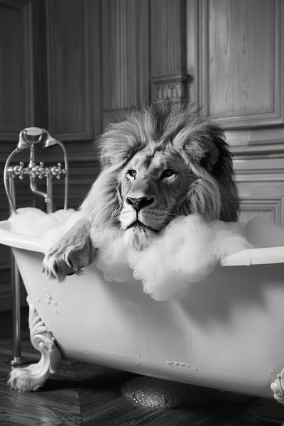 Majestic lion in the bathroom - an impressive bathroom picture for your WC by Poster Art Shop