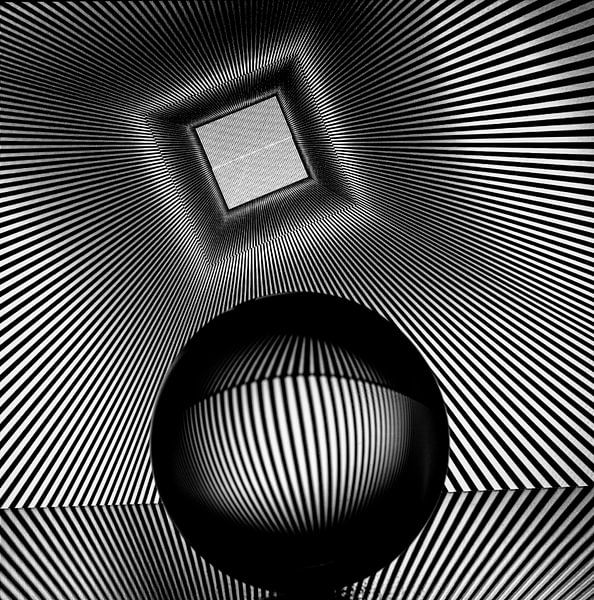 Glass bulb. by Jakob Huizen van
