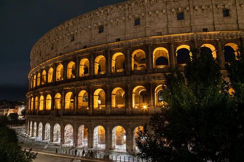 Het Colosseum in Rome bij nacht