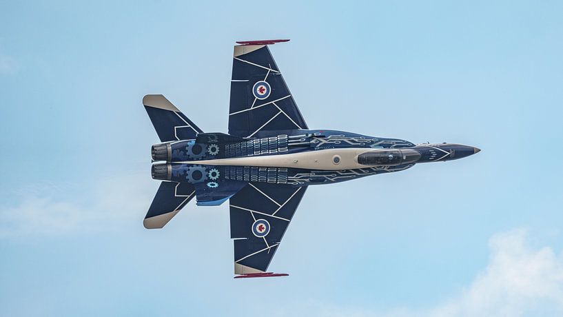 Exposition solo du CF-18 Hornet de l'Armée de l'air royale canadienne en 2024. par Jaap van den Berg