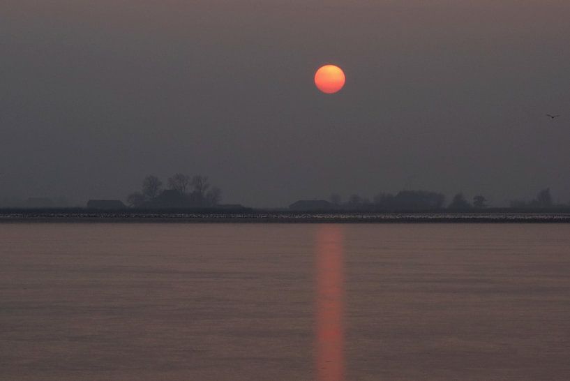 Zonsondergang in Oudega by Pieter Heymeijer