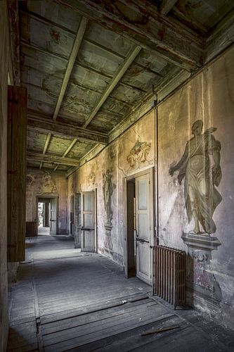 De vervallen villa Rasini