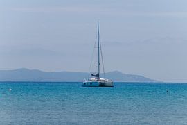 Bateau sur la Méditerranée sur Jurjen Jan Snikkenburg