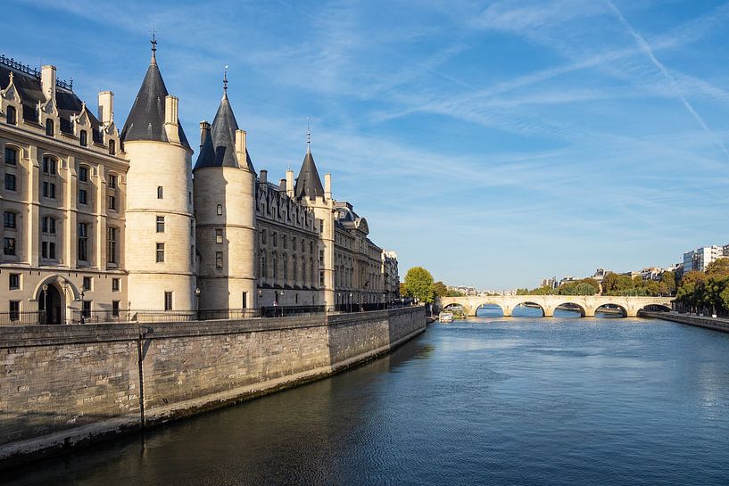 Blick auf die Conciergerie an der Seine in Paris, Frankreich par Rico Ködder