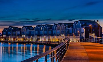 Blue Hour, Rainbow, Houses, The netherlands van Maarten Kost