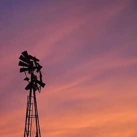 Rusty plantation Windmill Curacao by Bfec.nl