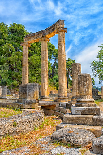 Le monument du Philippeion (IVe siècle av. J.-C.) à Olympie, en Grèce sur Patricia Hofmeester