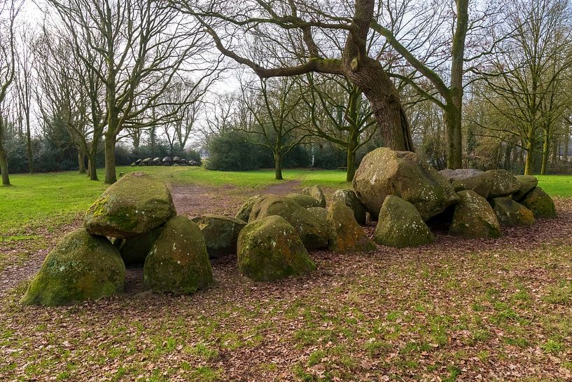 Hunebed by Merijn Loch