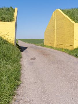 Dijkdoorgang CC polder Groningen van Hillebrand Breuker