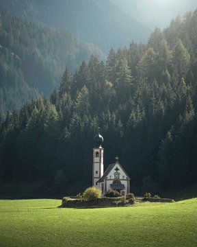 St Johann in Ranui kapel, Funes vallei, Dolomieten van Stefano Orazzini