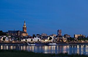 Nijmegen, Waalkade, stadsgezicht von Roland Smanski
