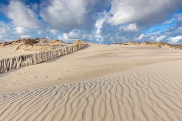 Prachtige Hollandse wolkenlucht in de duinen van Den Haag