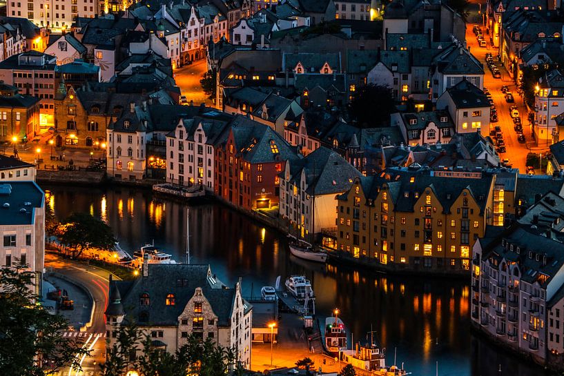 Alesund by Paul Grünewald