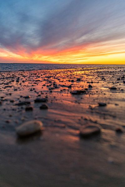 Sunset on the beach, the rocks of Los Corrales de Rota, Costa de la Lutz, Córdoba, Andalusia, Spain. by Fotos by Jan Wehnert