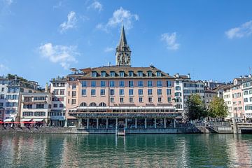 Zürich - Schiffsteg Hotel Storchen mit Blick auf die Limmat