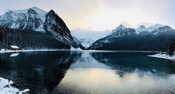 Lake Louise: Traumoase in Winterpracht von Dutch_Luke