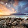 Zonsondergang op Elgol Beach Isle of Skye Schotland van Gerwald Harmsen