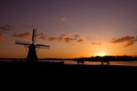 Zonsondergang bij de molen