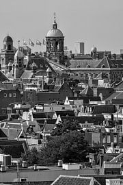 Palace on the Dam by Peter Bartelings