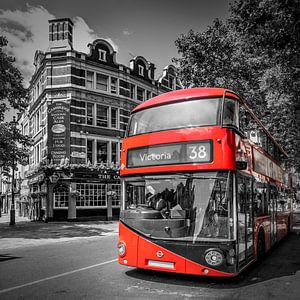 London double-decker at the pub in focus - colorkey