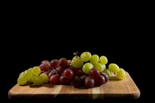 grapes by Beernt Sietsma