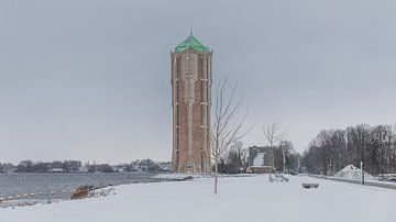 Winter silence around Aalsmeer water tower