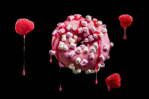 Pink dripping donut, pink drippin donut by Corrine Ponsen