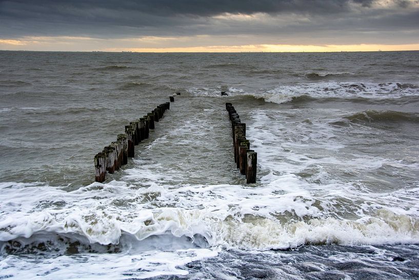 Zoutelande beach in December by Roland de Zeeuw