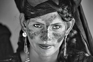 Niger,  Sahara woestijn. Toeareg vrouw. Portret.