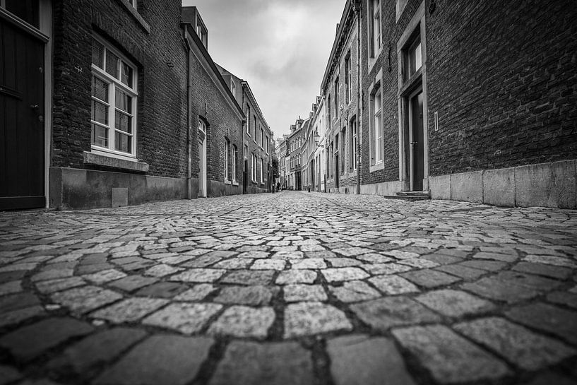 Ruelle noire et blanche de Maastricht par Jeroen Mikkers