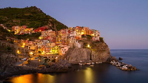 Manarola Cinque Terre, Unesco picturesque village on the rocky coast