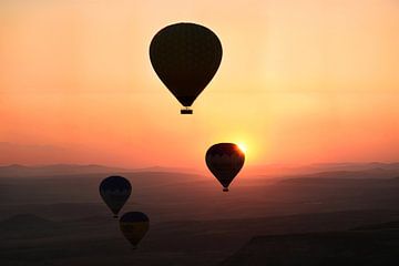 Zonsopkomst in de luchtballon (Cappadocië) van Renzo de Jonge