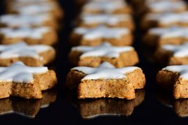 Cookie on the tin by Ulrike Leone