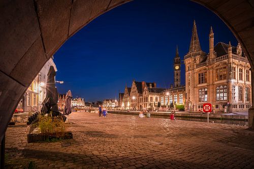 Cityscape Ghent city centre in blue hour by Fotografiecor .nl