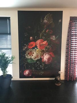 Klantfoto: Stilleven met bloemen op een marmeren tafelblad, Rachel Ruysch