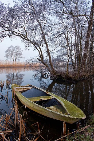 Versunkenes Boot von Halma Fotografie