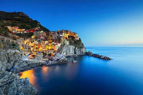 Heure bleue sur Manarola. Cinque Terre, Italie