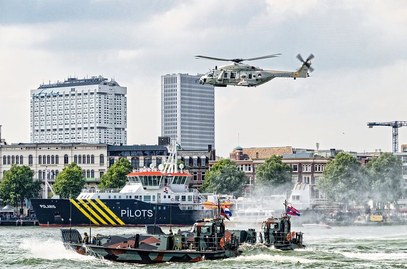Marines in action .... by Robert Van Der Linde