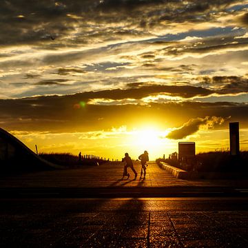 Zonsondergang in Katwijk von Dirk van Egmond