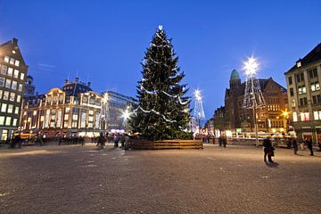 Noël sur la place du Dam à Amsterdam Pays-Bas la nuit sur Eye on You