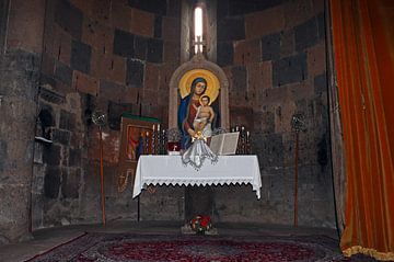 Das Innere der Armenischen Apostolischen Kirche von Mikhail Pogosov